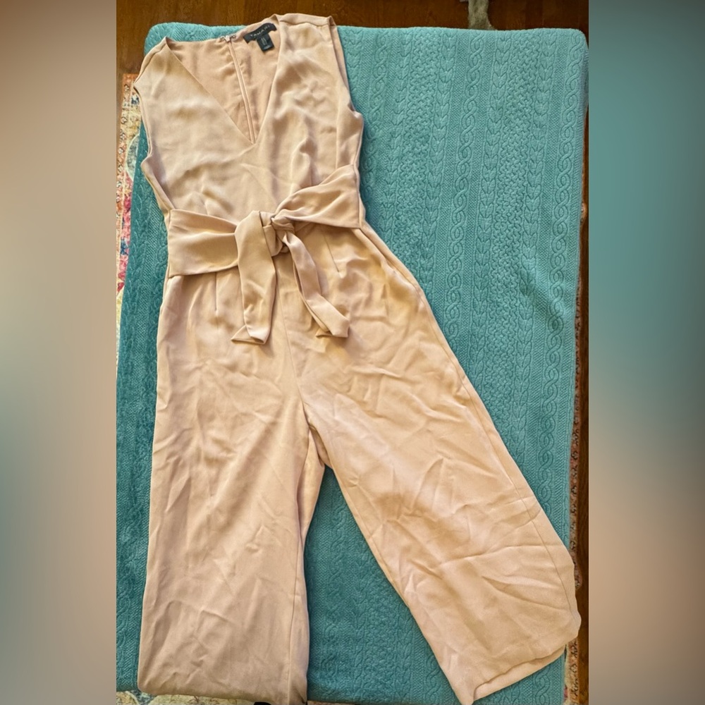 Tahari pale pink  Sleeveless Jumpsuit